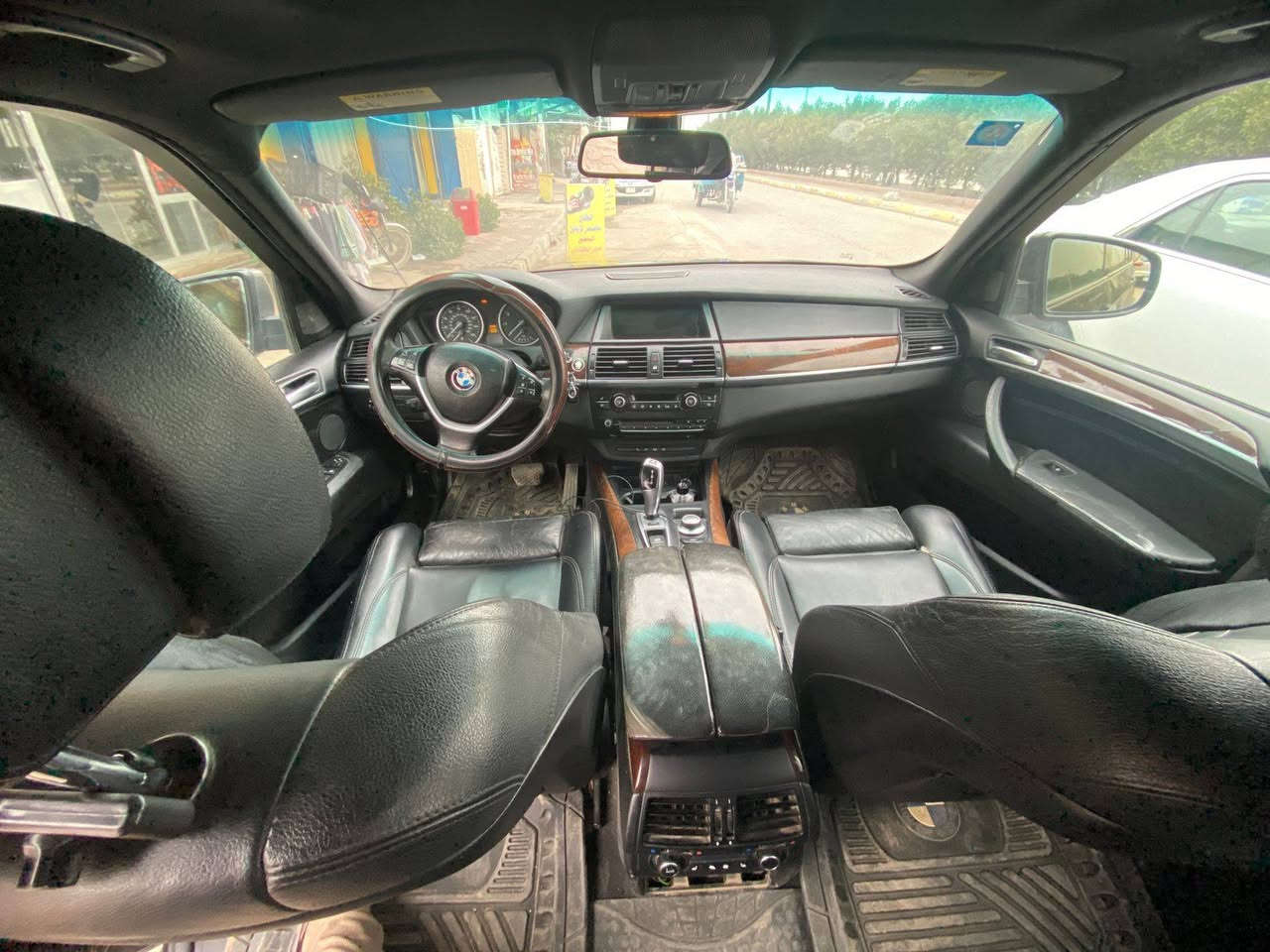 السلام عليكم سياره BMW x5 2009 للبيع او مراوس مكينه 8 سلندر 48تنفس طبيعي كير مكينخ كفاله وارد أمريكي جاملغ امامي مبدل بدون دواخل سياره بلادي جاهزه فول مواصفات رقم بغداد انكليزي بسمي السعر 120عنواني واسط كوت *********** /***********
