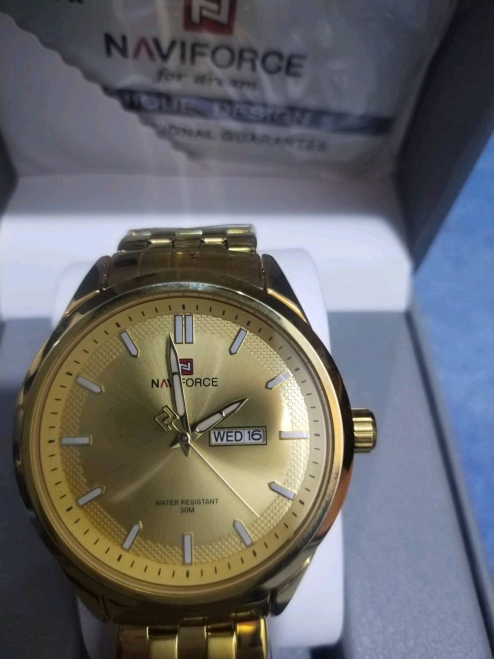 عروض🔥
ساعات كوالتي عالي 
وزن ثقيل 
سناتر شغالة 
قفل فراشة 
السعر 20 ألف 
توصيل جميع المحافظات 5 ألف
📲 ***********