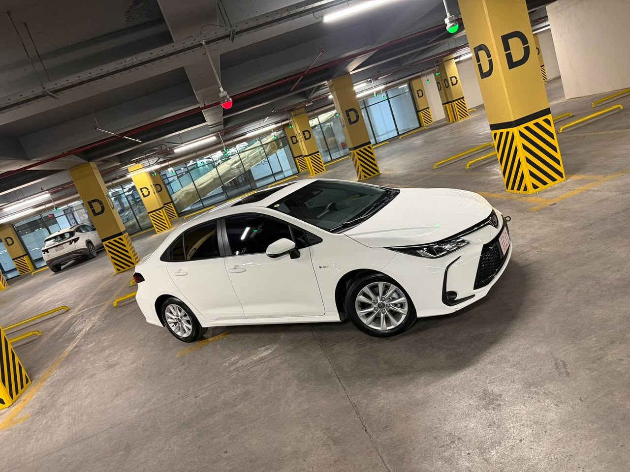 TOYOTA COROLLA 2025 
HEVکرۆلا  هایبرید 2025 شکل خلیجی
*********** 
تەنیا 4 هەزار ڕۆیشتووە
فول فول سلايد بەصمة برێك کارەبایی
كاميرا و رادار
کوشین جلد لايت زينۆن شاشە ئەلکترۆنی
ته نها ٩ رۆژی ماوه بۆ ره قه م  
سعر 159 ورقة  و مجاليكی برايانه
0781 447 1414 
واتس اب و فايبر
سياره كه له هه وليره أربيل, العراق
