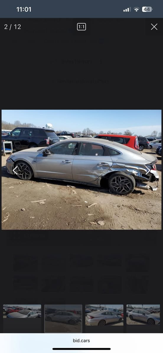 سلام عليكم
سوناتا N Line 2022
المحرك 2.5 تيربو DCT دبل كلج صاروخ 🚀 
حادث السياره مثل الموضح بالصور وصارلها حادث بالعراق جاملغ سكن وبنيد السياره بدون دواخل بدون ايرباك وبيها اماكن بارد 
شاد ويلات سبورتاج وموجوده ويلاتها لبلاديه
ماشيه 73 الف 
مواصفاتها Sel plus غنيه عن التعريف كشنات تدفئه شاموه وجلد اناره داخليه كامره خلفيه شاشه كبيره وباقي المواصفات معروفه 
رقم اربيل تحويل شوكت متريد 
السعر 175 ورقه وبيها مجال 
للاستفسار اكثر خاص او ***********
