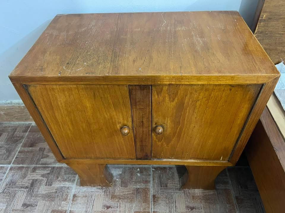 غرفة نوم للبيع صاج ٥ قطع السعر ١٥٠ الف مكانها فلوجه
***********
