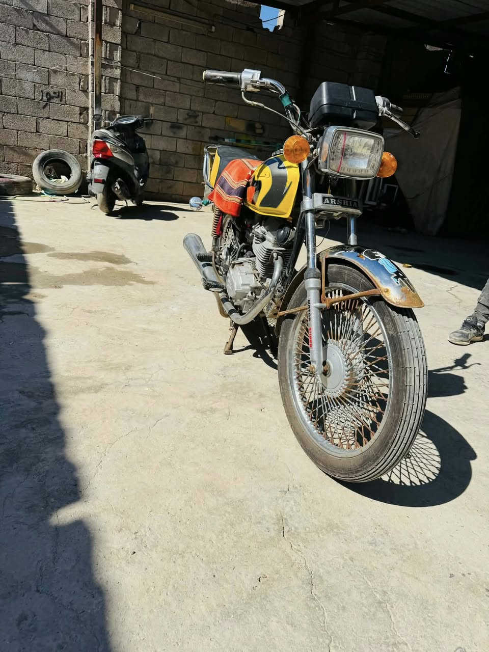 السلام عليكم دراجه للبيع موديل 19 الدراجه مفتوح بيه بس بوشه اوراق اصولي دافع براد جاهزه للترقيم
السعر 600 وبيه مجال


**إذا كنت صاحب هذا الإعلان وتريد حذفه لأي سبب، رجاءا أرسل رسالة إلى الدعم الفني**