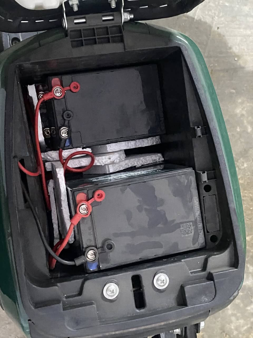 دراجه R9دراجه حلوه ونضيفه صار شهرين من اخذته دراجه مكفوله من كلشي  تشغيله بصمه وسويج وكارت اثنين متوفر وياه 
بطاريات 5 سعره450وبيه مجال
رقمي ***********
