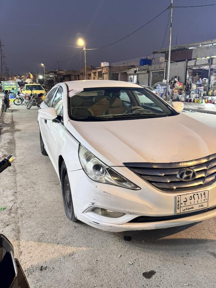 سلام عليكم سوناتة لبيع سيارة مصبوغة عام باقي تفاصيل يم راعها هاذا رقم رعها/*********** مكان كربلاء طوريج
