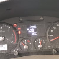 كيا حمل 2025 ماشية 255 كيلومتر السيارة زيروا  مثل ما موضح بالصور   مكا...