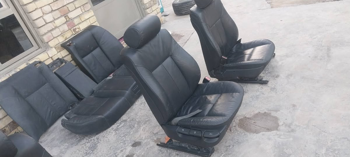 سلام عليكم من رخصة الأدمن المحترم 

تخم كشنات اسود جلد ميكانيكي 
تخم كشنات اسود  جلد كهرباء 
تخم كشنات مخمل  اسود 
السعر خاص  او الاتصال على الرقم 
***********
***********
