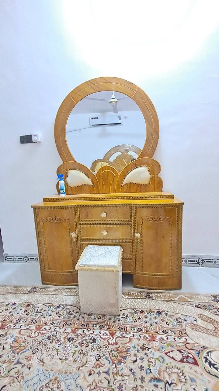 سلام عليكم غرفة صاج خمسه مليم مع النقل وشد مجاني 
كربلاء طريق الحر ***********
***********
