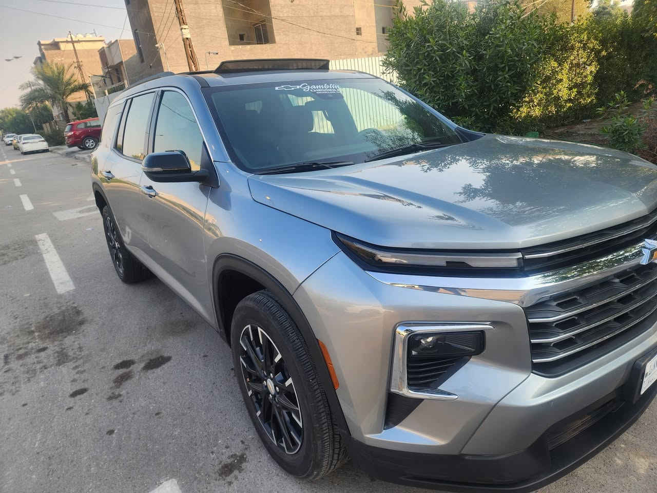 السلام عليكم . ترافلس 2025 وارد امريكي صور الحادث مرفقةبجم كبس ٤ سلندر 2500 تيربو السيارة زيرو ماشية ٤٠٠ ميل فقط فول مواصفات بانوراما كشنات جلد حساسات كامرا رادار امامي وخلفي وجانبي وباقي المواصفات السيارة وضع الشركة بدون رقم السعر 32.500 $ للاستفسار *********** مكان السيارة بغداد بيع فقطططط
