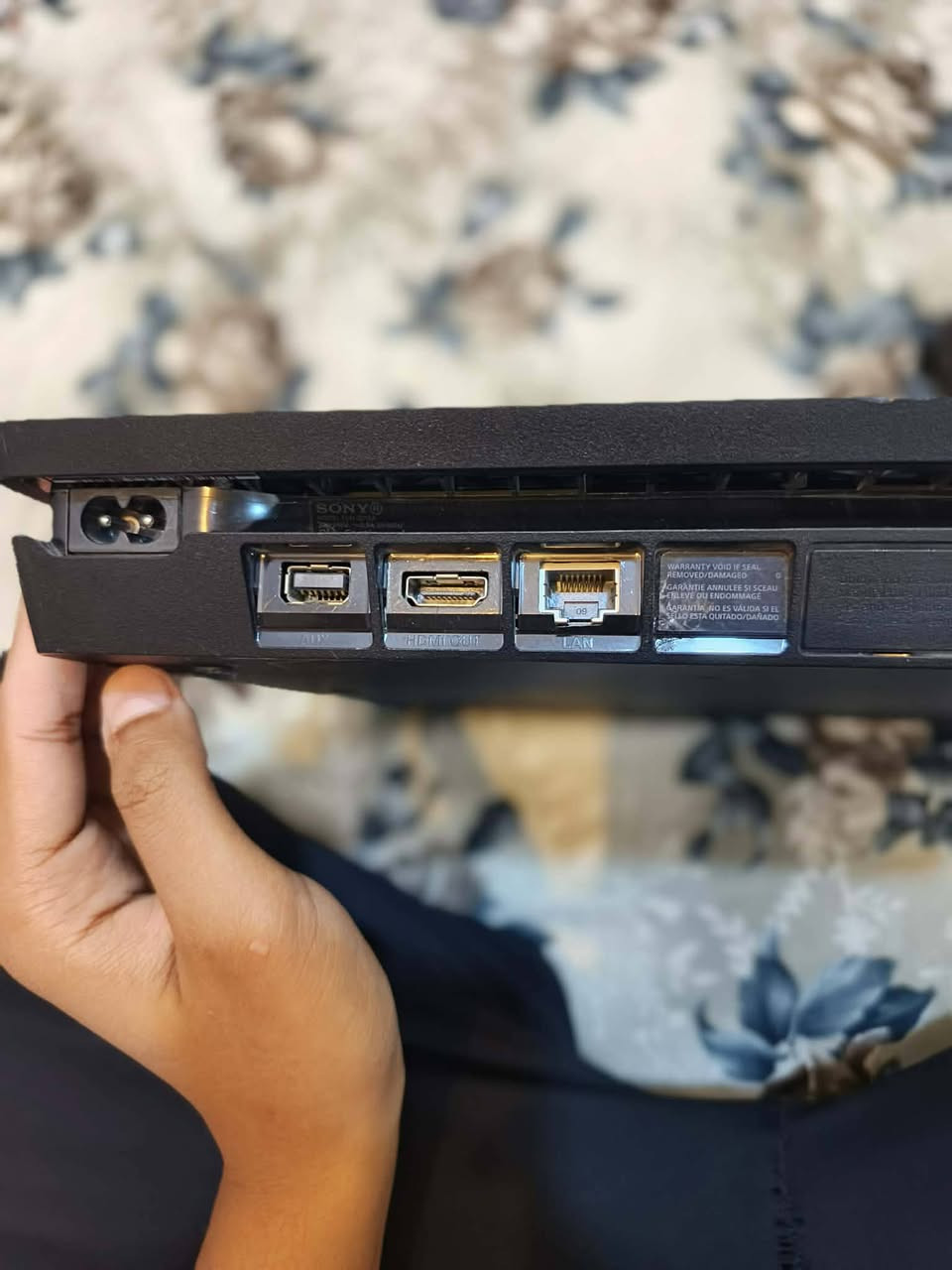 بلي 4 سلم أونلاين نضام 13.50 ما مفتوح ابد الجهاز نضيف شرط الفحص اريد مراوس ببلي 4 سلم مهكر شرط الفحص


**إذا كنت صاحب هذا الإعلان وتريد حذفه لأي سبب، رجاءا أرسل رسالة إلى الدعم الفني**