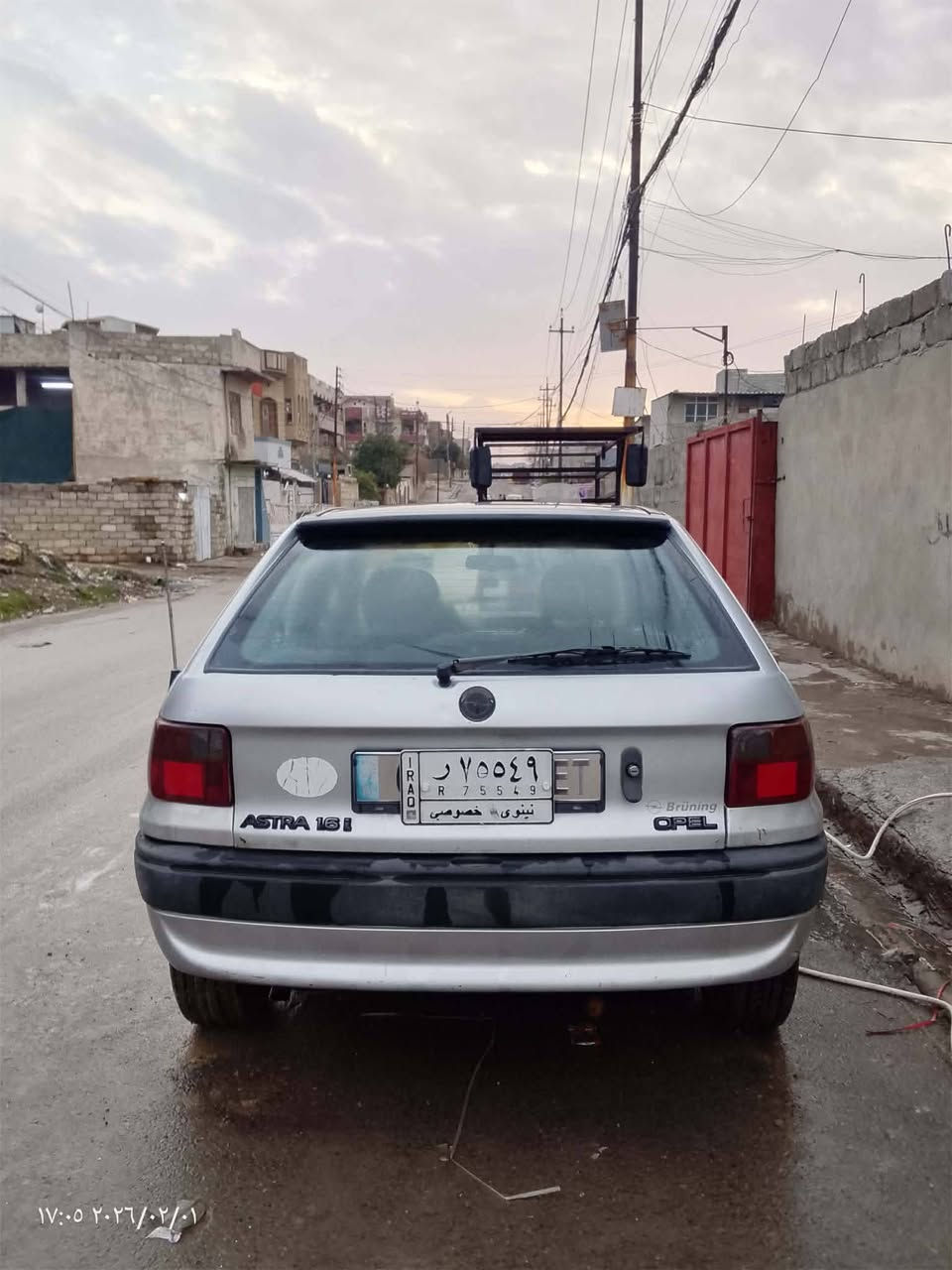 استره موديل 1993

كير محرك شرط   اني شرعيها تريد تحويل تريد وكاله 

طررها شبر خيسان بل دوسه 

سعرها 45وبيها مجال 
بل تليفون ماكو قفل تعال جيك وتدلل ***********
