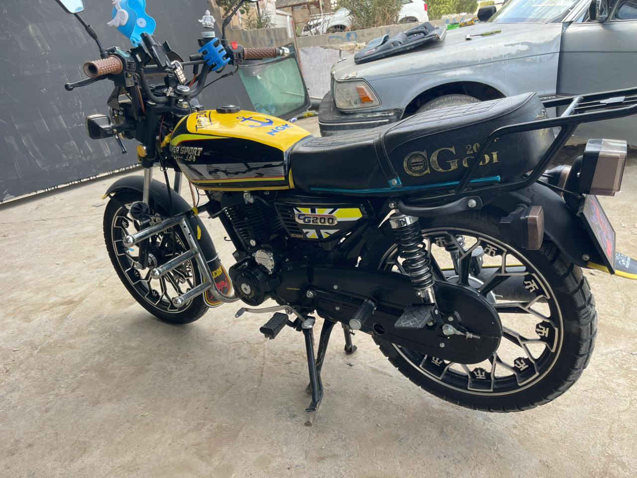 للبيع 🌿
دراجه ايراني باور سبورت 👑
محرك 200  
موديل 25 
الدراجه نضافه فول 
ماشيه 20 الف
مكانه الرمادي التأميم  
السعر 900 وبيه مجال حك الجيه الدراجه صار 4اشهر من شديته 
للتواصل ***********
