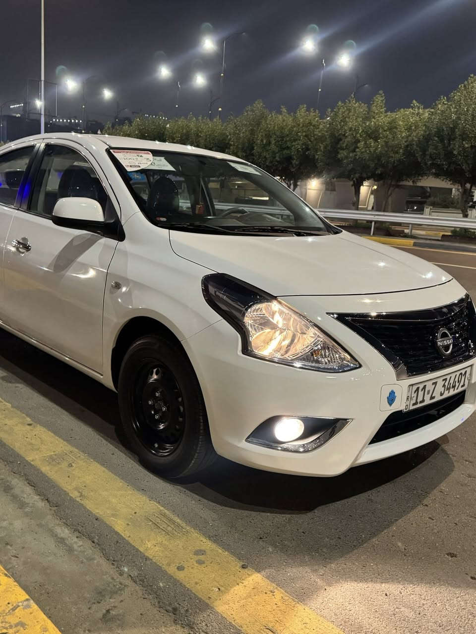 السلام عليكم
نيسان سني2024 هندي ابو البليته الزركه
ام الضمان شركه السور
مكفوله كفاله عامه
شاشه وكامرا
رقم بغداد سنويه جديده
كشنات 3d+ ارضيه جلد وسفاري
السعر 132 وبيها مجال بسيط
ماشيه 11 الف 
مكان السياره بغداد
الرقم
***********
