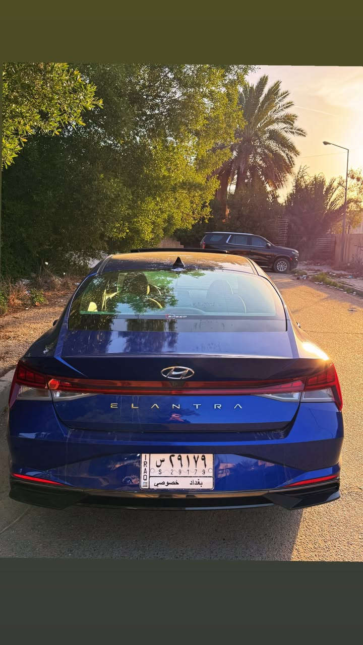 السلام عليكم 
جمعة مباركة عليكم ان شاء الله
هونداي النترا 2022 زيرو للبيع امريكي
السياره ماشية ١١ الف ( مكفوله من التغيير والعب بالعداد)
رقم بغداد باسمي تحويل ثاني يوم 
بدون ايرباك بدون دواخل
فووول مواصفات للاخير
السياره بيها بنيد مبدل فقط
مواصفات السيارة 
- رادار امامي مانع اصطدام 
- رادار جانبي ونقط عمياء مع اشاير مري
- تحديد  المسار وتنبية الخروج من المسار
- شاشه وكامرة وعداد ديجتل
- سستم صوت  راقي Bose
- فتحة سقف
- ابواب حساس بصمة وترحيب وتشغيل عن بعد
- هندبريك بصمة 
- مانع انزلاق +نظام abs
- اوتو هولد
- تبريد شاشه بيانو منفصل
- كشنات تدفى +كهرباء
وبعد السياره بيها هواي مواصفات 
بيها رصعة بالجاملغ الخلفي بسيطة وطخه بالباب الصدر اثناء تنزيل السياره من الحاويه ممسويهن بعدني
مكان السياره بغداد المنصور
السعر  علق تم يجيك السعر خاص
رقم التواصل 
***********
