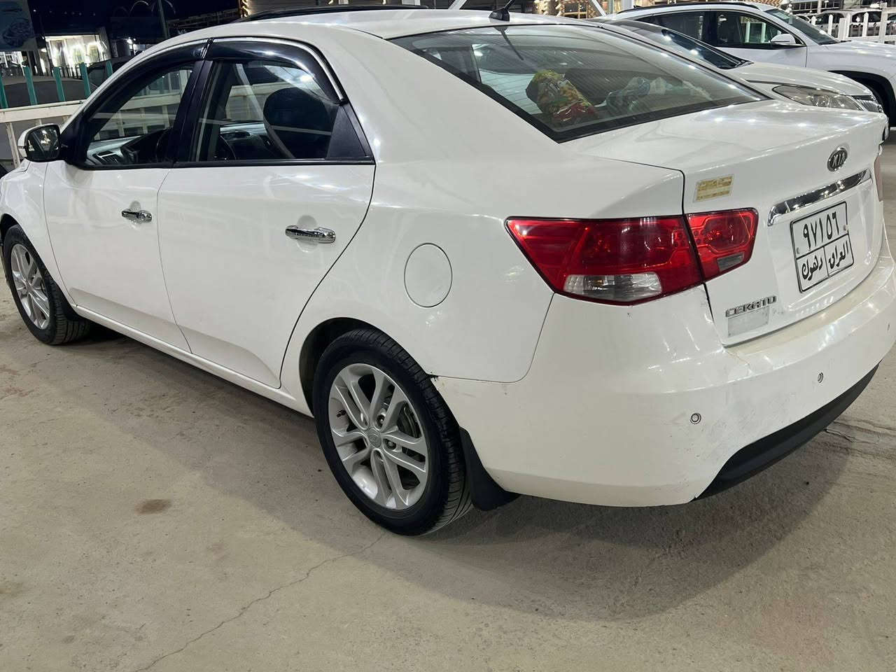 السلام وعليكم
سيراتو 2013 فول مواصفات للأخير وارد خليجي 
السياره مكفوله كفاله عامه من الضربه بيها أ ربع قطع صبغ بدون دكت جاكوج السياره جديده حيل  ا
مكينه 1600 دوش
حداديه أمامي خلفي بلكارتون 
تخم تاير جديد صار سبوع من.  شاده
شرط تبريد ثلج
حساسات خلفيه 
شفتات ستيرن
كير 6 نمر 
تحكمات بلستيرن 
اشاير بالمري
كير ومكينه ع وضع الشركه شرط الفحص 
مري شفط
#ملاحضه السياره جديدة وبلعافيه ع ياخذها 
 
السعر 86 وبيها مجال حك جيه مكاني بابل القاسم *********** 
***********
