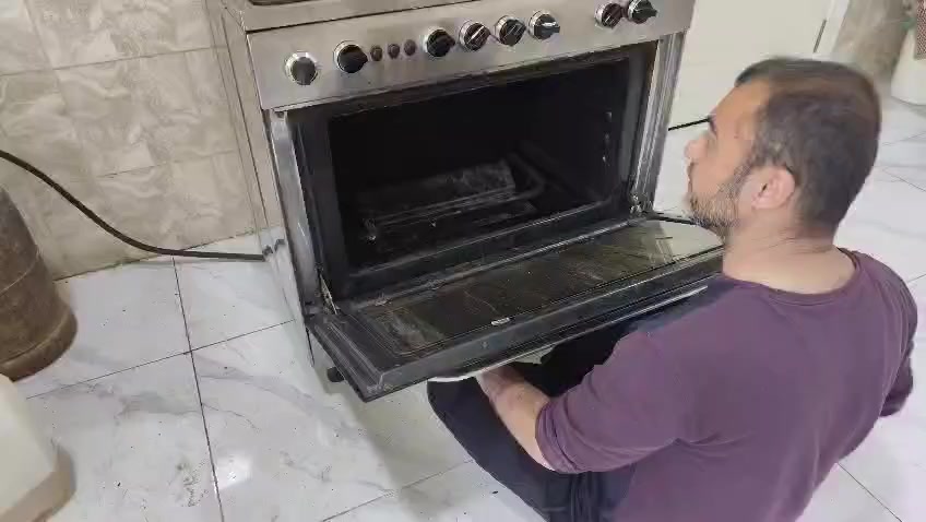 مركز الثقه لصيانة وتنظيف الطباخات موقعيا مع وجود ادوات احتياطيه اصليه نجيك لباب البيت ولكافة مناطق النجف الاشرف خبره اكثر من ثلاثين عام عمل درجه اولى اسعار مناسبه موجودين على الواتساب ***********
