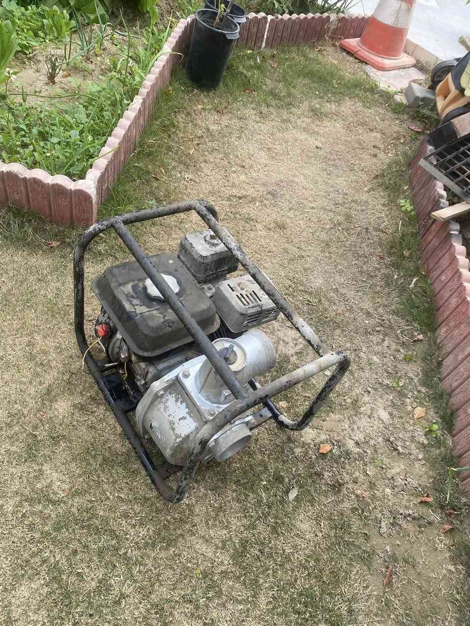 السلام عليكم
روبن للبيع ٣انج المحرك جديد ما بي تنقيص شغال فقط يحتاج كابريتر فقط السعر ٦٠ الف مكاني الطارميه شارع السكلات ***********
