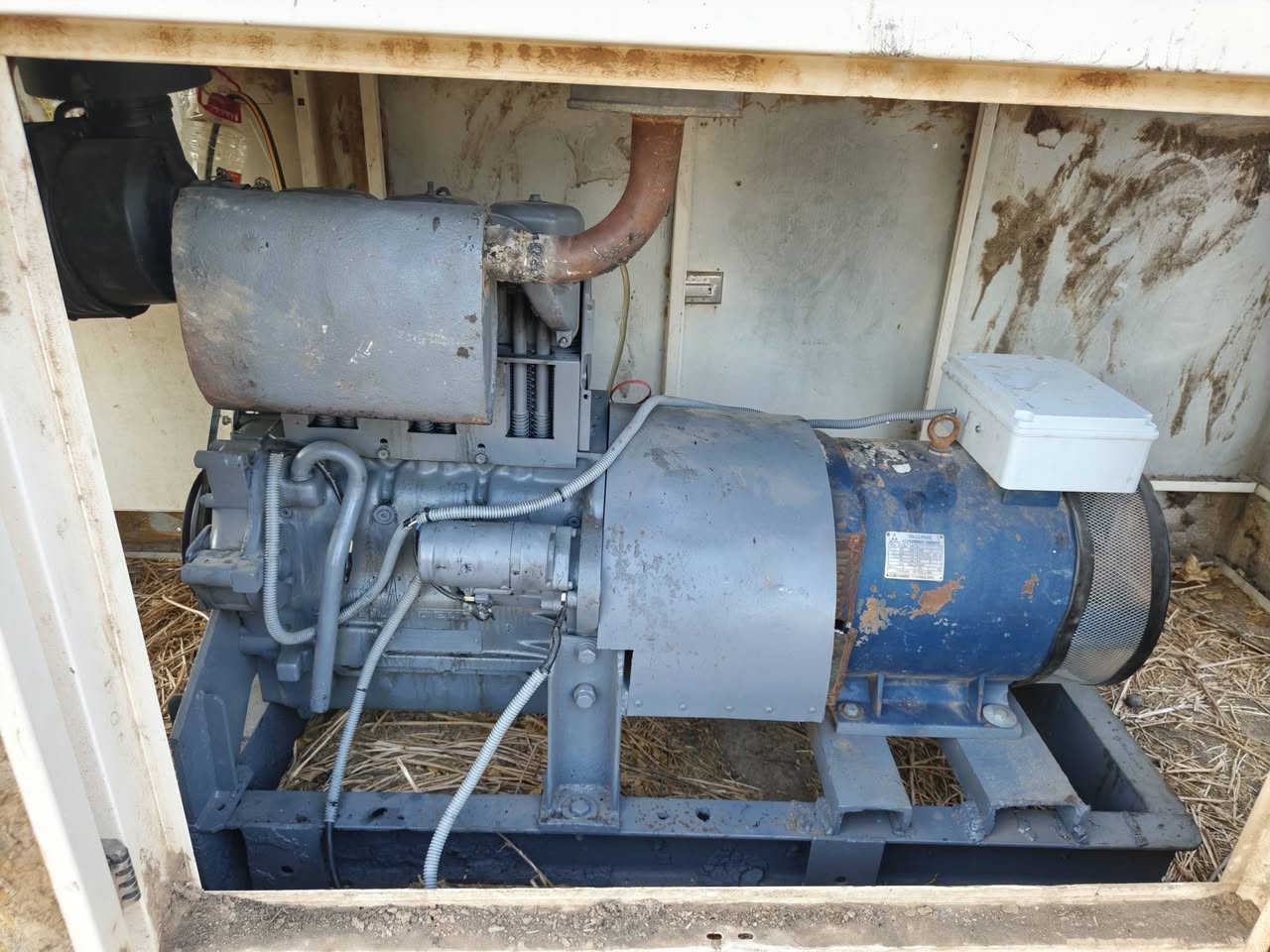 دويز 3 بستم مولدة 20 KVA سنكل فيز
يفيد جماعة الطاقة الشمسية
العنوان صلاح الدين
***********
