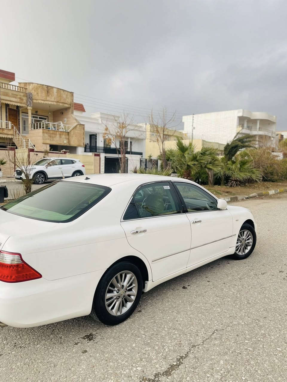 براوه ٢٠٠٧ مه كينه ١٨٢ گه وره گير گه وره ساج مه له كي ٣ دوگمه په رده سوكان كاربا ويل نه وتي ١٣٠ هه زار رؤيشتوه بريكي به ستراوه تبريد به ستراوه سه يا ره كه لؤكه كامل جايزه ته و ره قه ي نييه به شه رتي گيرو مه كينه و سه قف سحري ٤٩ مجاليكي كه م ***********
