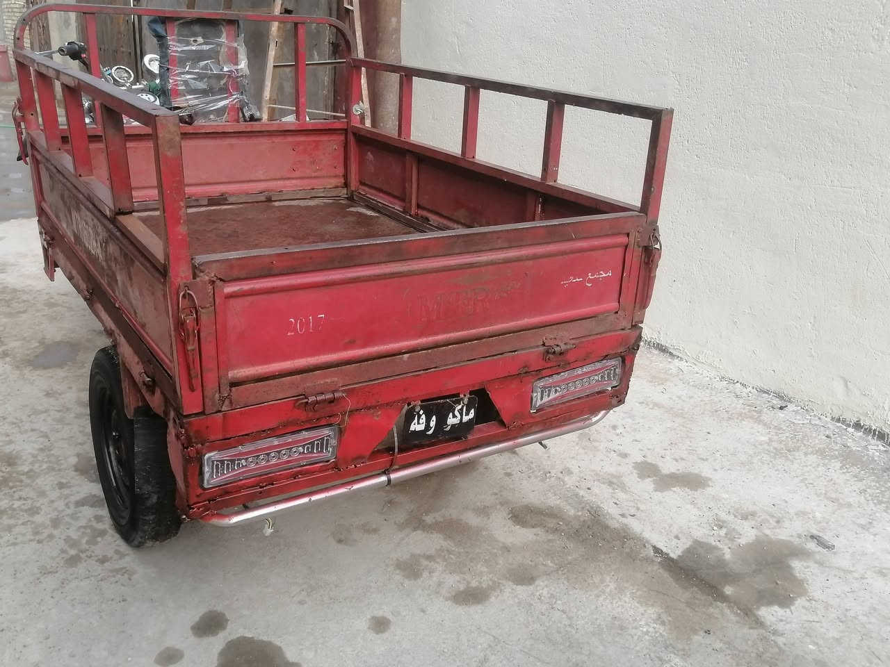 سلام عليكم ستوته للبيع أوراق اصولي مكينته امجفته مر ه وحده امديل 2017 ستوته مامصبوغه ابد شاصي مكفول وركبته ملحومه فقط المكان بابل الهاشميه هذه رقم *********** سعره 750
