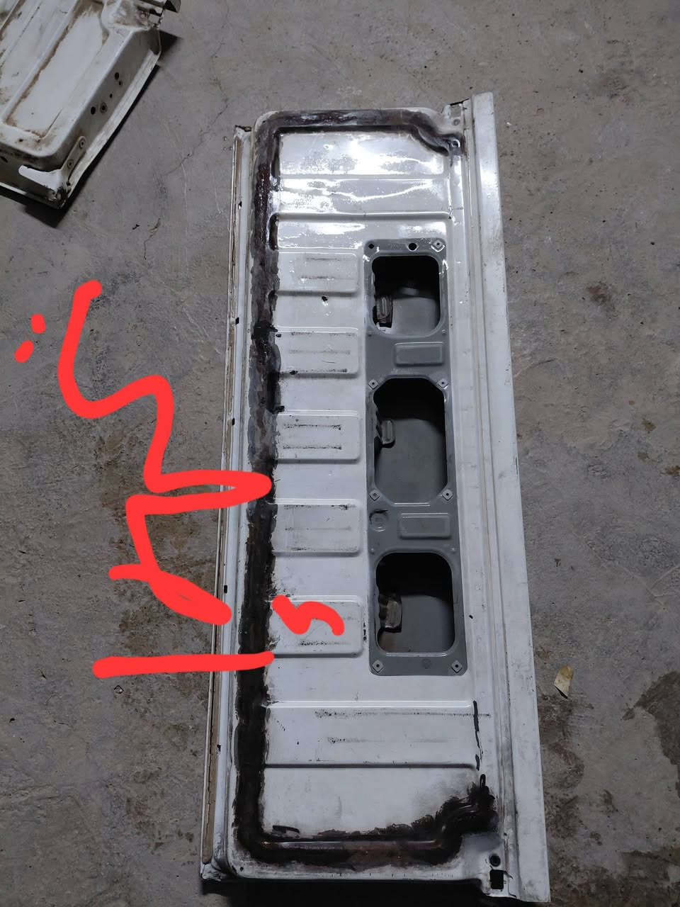 سلام عليكم بيبان ٢ واحد اصلي مال لشركه ولثاني تجاري لاصلي ١٥٠ بي طعجات ولحيم ولتجار نضيف كلش ١٧٥ تفاصيل ***********  ***********
