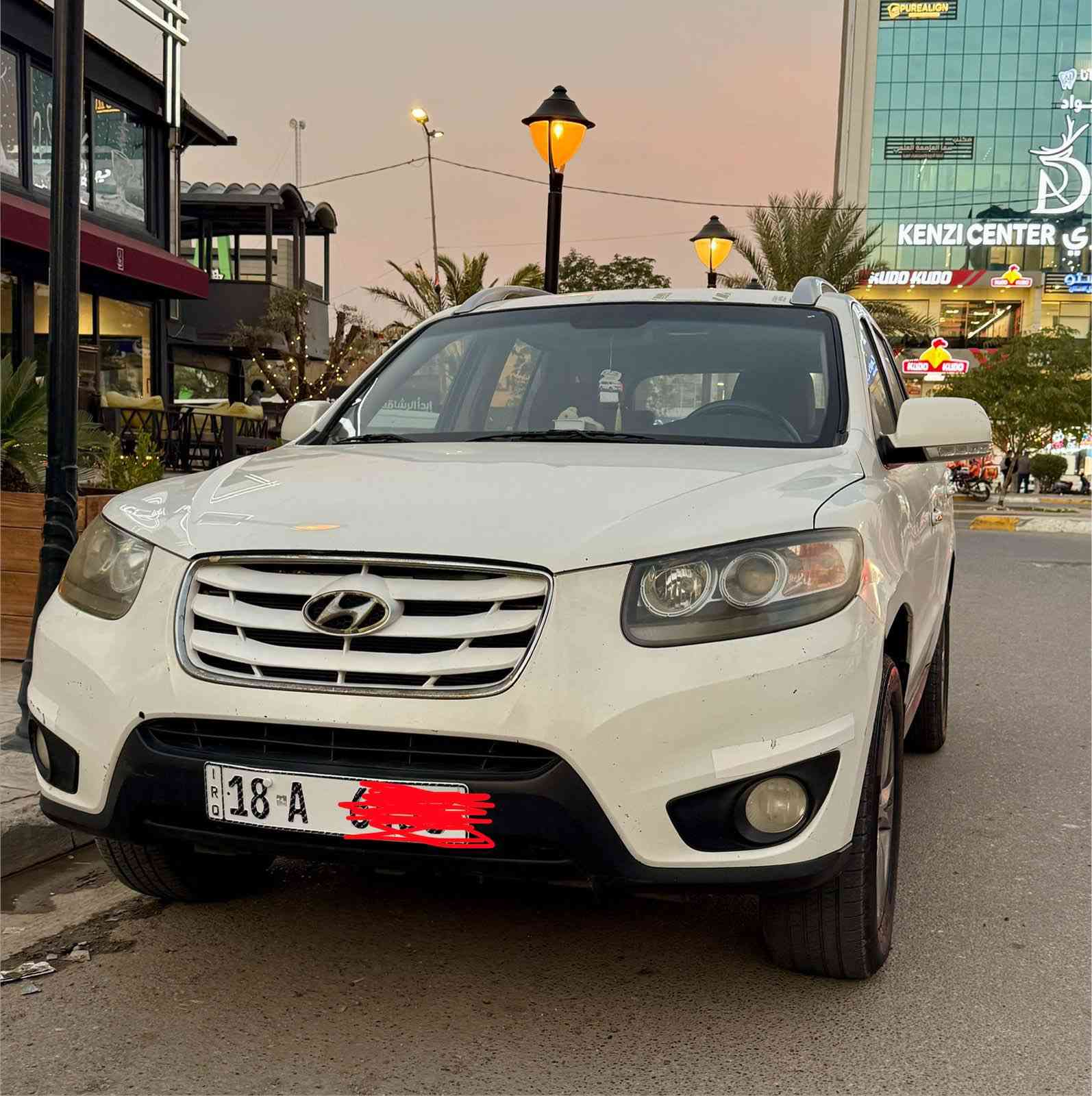 سنتافيا 2010
4 سلندر محرك 2400 
7 راكب 
وارد خليجي 
فول مواصفات 
بصمه 
اشاره بالمرايه
كشن كهرباء  
فتحة 
حساس خلفي 
كامرا خلفية 
تبريد 3 قطع بيانو 
حدادية جديدة 
تخم تاير جديد
رقم بابل مميز مشروع وطني تحويل ثاني يوم 
سيارة مكفولة ماعدا. طخه بالباب الخلفيه 
مكاني  بغداد زيونه 
السعر 140$
  ***********
