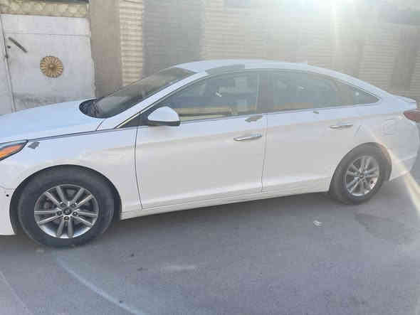 السلام عليكم
سوناتا ١٧ وارد امريكي   رقم اربيل حادث جنطة بيها صبغ مقشر واضحة بالصور و محرك مفتوح   
سعر السيارة 120

للاتصال على الرقم *********** بيه واتساب 
مكاني بغداد
