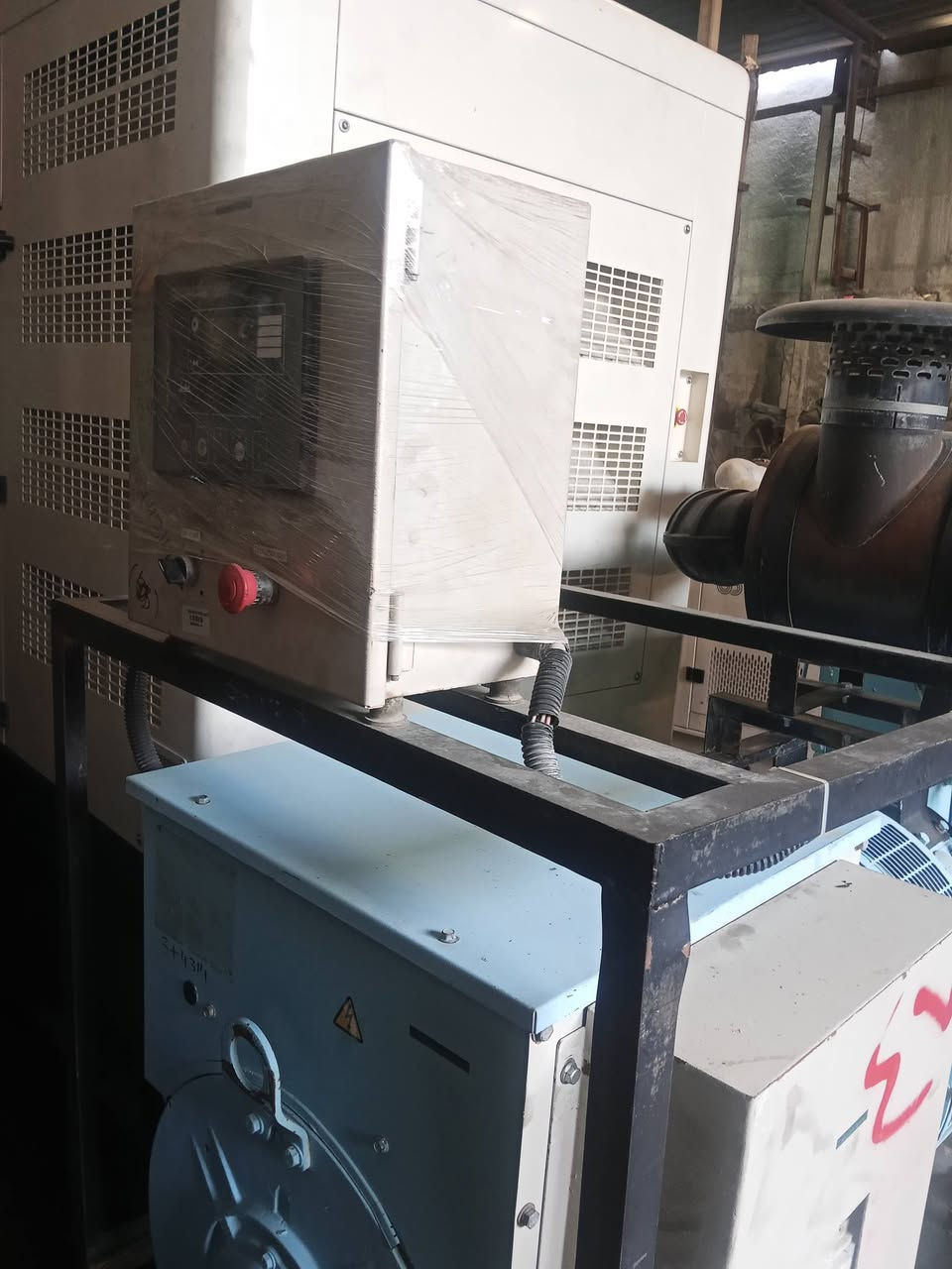 مولده دايو 300 كيفي شاصي ابلادي نظيفه رقم ***********
