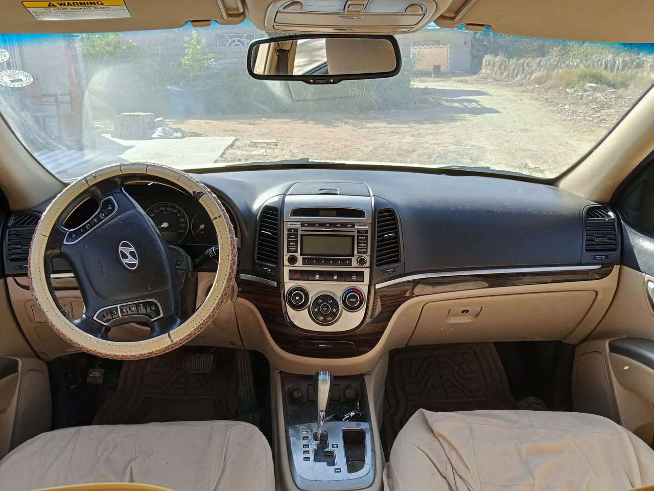 سنتافي 2012 جاهزة من كلشي 7 راكب  مكانه ديوانيه شاميه سعره 125 وراد خليجي بيه صبغ جاملخ وبنيد مكلف بالنشر***********
