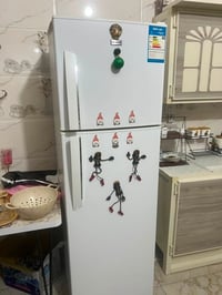 ثلاجة ب200 ومجال بسيط 07702965650