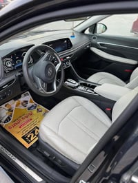 سوناتا 2022 هايبرد فول ١/١ بلاتيني جميع المواصفات موجوده مابيها نقص اب...