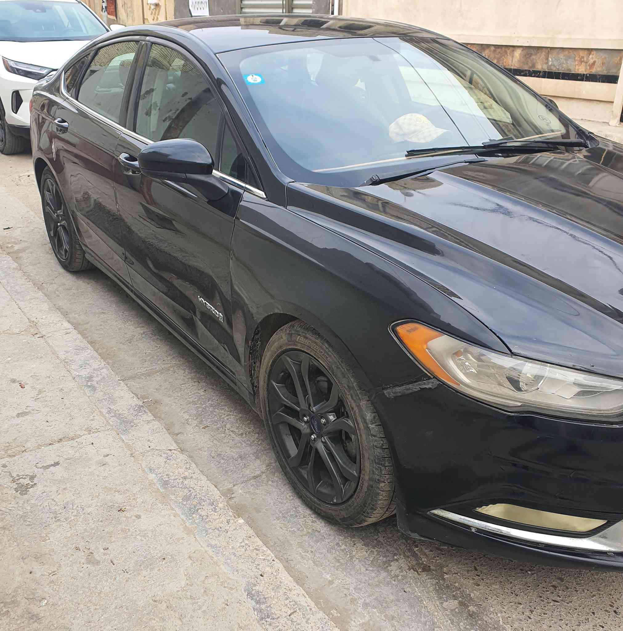 فيوجن موديل 2018 رقم بغداد
محرك 2000 هايبرد اقتصادي
تخم تاير جديد سياره نضيفه جدا مابيها اي نقص 
مكان السياره الانبار فلوجه 
السعر 120 وبيها مجال
***********
*********** اتصال
