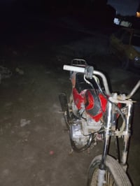 شباب دراجه البيع كلك  بل225وبي مجال الشراي بي خير ودلل07883605301