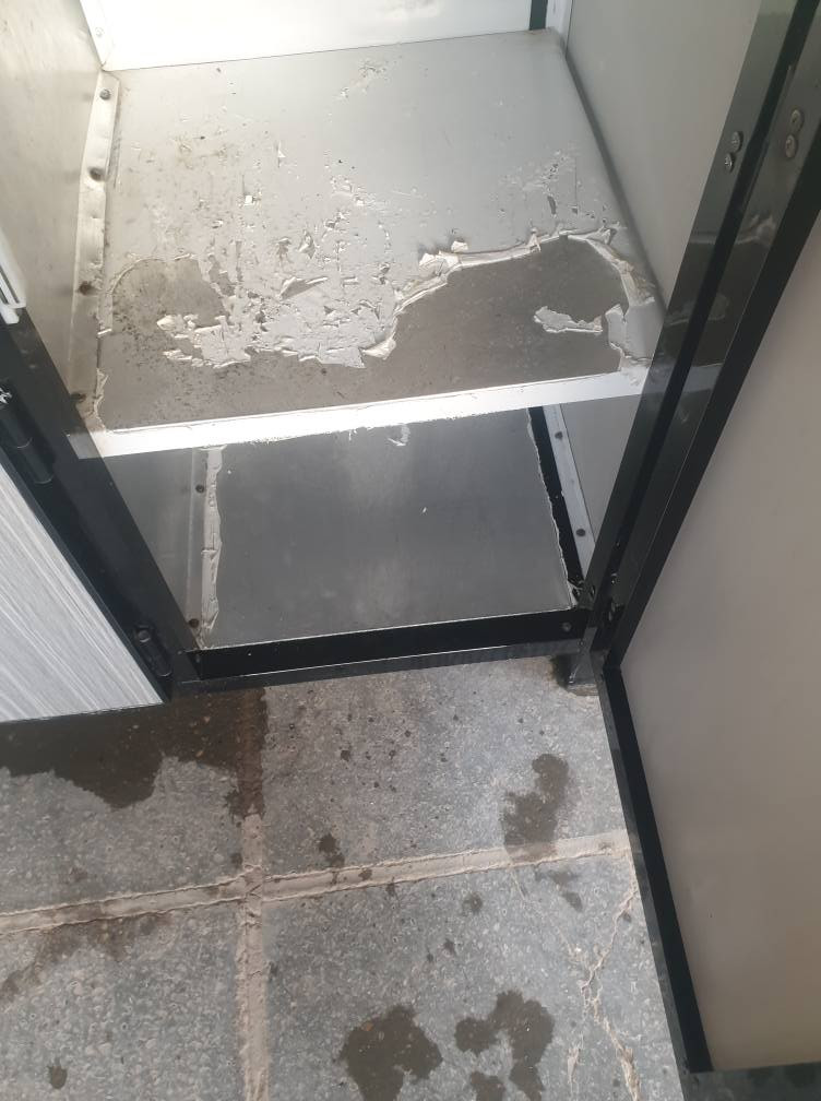 كاونتر مترين وسنك متر وتلاثين مرمر تسكام تركي ب ٢٧٥ وبي مجال استفسار اكثر خاص او *********** بيع ومراوس عمارة, ميسان
