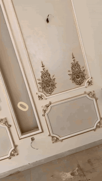 الفخامة تبدأ من اختيارك للديكور الصح! ✨
من موقع العمل.. استعراض لتنفيذ أحدث الديكورات الداخلية (النقش الكلاسيكي المذهب) والواجهات الخارجية. دقة في التنفيذ، سرعة في العمل، وأسعار تنافسية تناسب الجميع. 🏠🛠️
نحول منزلك إلى لوحة فنية تعكس ذوقك الرفيع.
للحجز والاستفسار، تواصلوا معنا الآن:
📞 ***********
📞 ***********
#ديكورات #جبس_بورد #بغداد #واجهات_خارجية #تصميم_داخلي #نقش #ديكورات_فخمة #بناء_بيوت #العراق #ريلز #Reels #HomeDesign #InteriorDesign
