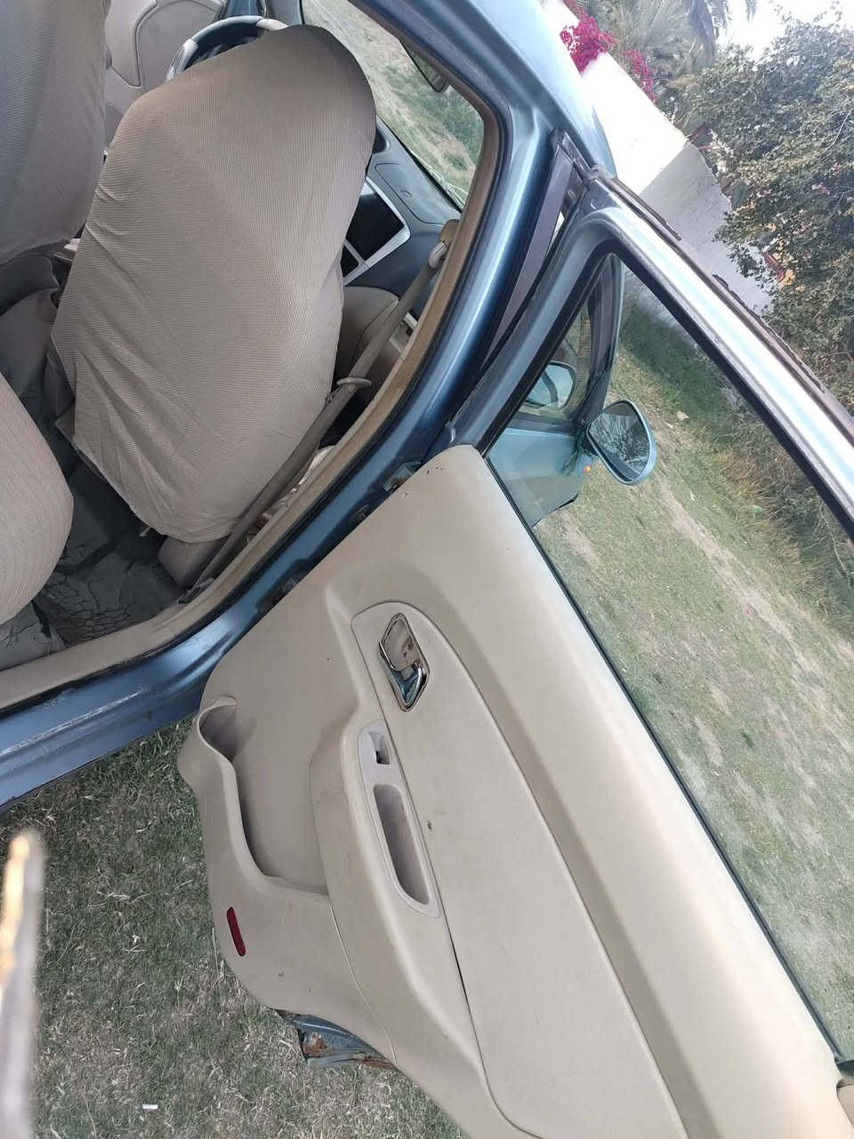 السلام عليكم ورحمة الله وبركاته شيري فلاوين رقم قادسيه مكينه وكير شرط لاتنقيص ولاتبخير سياره تخبل مرشوشه حزام بدون ضربه سنويه صاقطه صار سنتين شرط لمداور تبريد ثلج 🥶ويه لسويج تخم تاير جديد حداديه ٧٠بل ميه كهربائيات كوله شغاله سنتر لوك شغال تخكمات رايده ب ٢٨ وبيه مجال بصيط مكاني حله قريب ع صدر لدغاره وهاذ رقمي ***********
