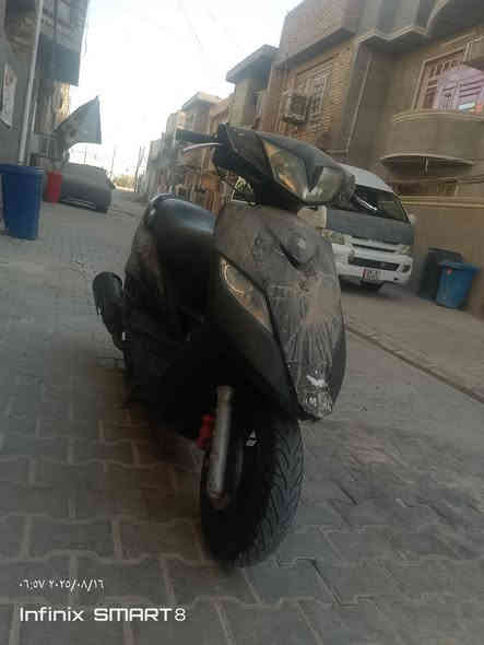 سلام عليكم اخوان دراجه ثعلب دراجه شغاله وحلو مكينه 
نظيفه بس كفر المامي مكسور من جوه دراجه شلعه ومعد 
مكان شعله سعر ٤٥٠ وبيه مجال ***********هذا رقمي
