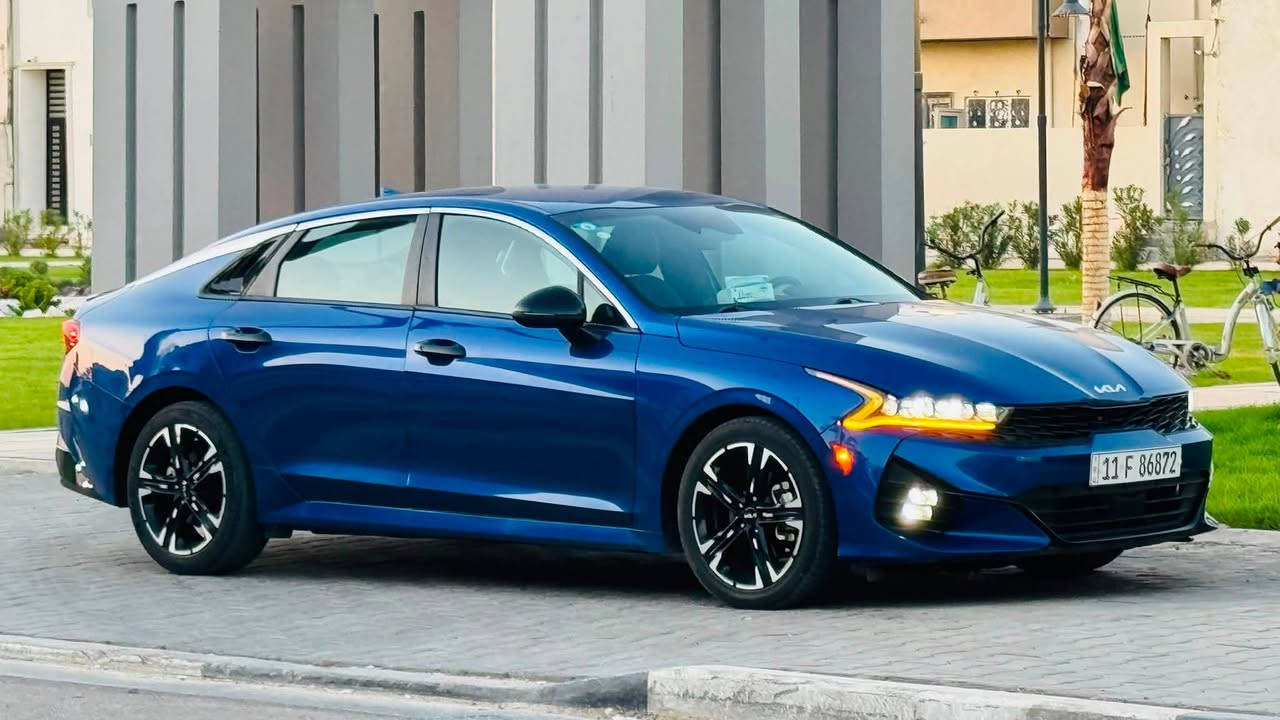 السلام عليكم K5 GT Line
موديل 2023
محرك 1600 تيربو 
تبديل (بابتين وصبغ بداير) 
بجم كبس 
جيتي لاين فول عدا البنوراما 
مواصفات جلد 
كامره شاشه  بصمه  تشغيل عن بعد _ ويل كب  
تحكمات  حساسات  رادارات _ شاشه كبير 
انظمه قياده  مثبت سرعه  مانع انزلاق _ مانع انحدار 
      السعر 165$
مكان بصرة 
رقم الهاتف :***********
