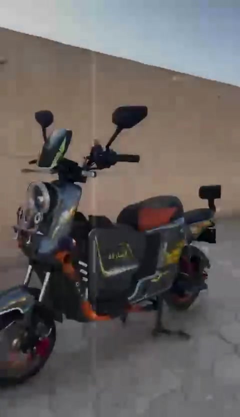 السلام عليكم ورحمة الله وبركاته 
دراجه X900 للبيع... نضيفه جداً مستعمل شيء قليل كلش مكفوله كفاله عامه من اي شي بيه دراجه واحد على واحد ☝
عدد البطاريات 5 شركه بعدهن 🔋
السعر 600 وبيه مجال


**إذا كنت صاحب هذا الإعلان وتريد حذفه لأي سبب، رجاءا أرسل رسالة إلى الدعم الفني**