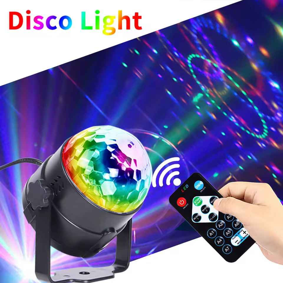 إضاءة حفلات LED Magic Ball مع ريموت كنترول

• إضاءة حفلات LED مدمجة بتأثير Magic Ball تضيف أجواء مميزة للحفلات والمناسبات داخل المنزل.

• تعمل بقدرة 3 واط أو 6 واط (حسب الموديل 3x1W أو 6x1W) لإضاءة واضحة ومناسبة للأماكن الداخلية.

• مزودة بريموت كنترول للتحكم السريع بالتشغيل والإيقاف، أوضاع الإضاءة، ووضع الصوت.

• تدعم وضع التفاعل مع الصوت (Sound Active) مع عدة أنماط: إضاءة ثابتة، ديناميكية، وتأثير ستروب.

• إمكانية التحكم بسرعة دوران المحرك من خلال أزرار التحكم.

• مصممة للعمل على كهرباء AC 100-240V أو عبر DC 5V/1A.

• نوع المنتج: LED Party Light
• التأثير: LED Magic Ball
• مصدر الإضاءة: 3x1W أو 6x1W
• القدرة: 3 واط / 6 واط
• العمر الافتراضي للمصدر: 200,000 ساعة
• الكهرباء AC: ‏100-240V / 50-60Hz
• الكهرباء DC: ‏5V / 1A
• الاستخدام: داخلي

محتويات العلبة:
• جهاز إضاءة LED Party Light
• ريموت كنترول
• ورقة تعليمات الاستخدام بغداد, العراق


**إذا كنت صاحب هذا الإعلان وتريد حذفه لأي سبب، رجاءا أرسل رسالة إلى الدعم الفني**