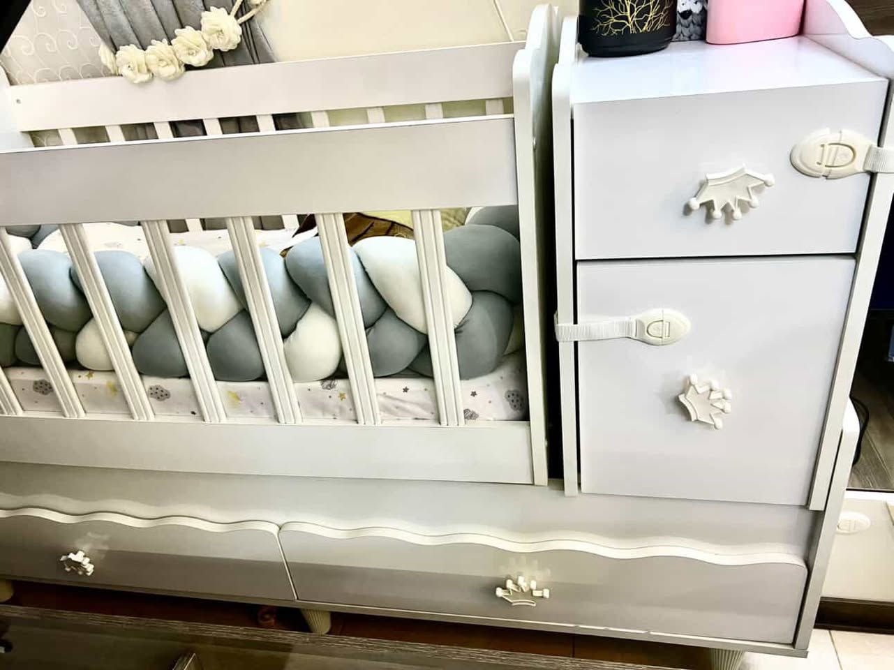 سرير نظيف جدا سعر 175
للأستفسار مراسله 

+964 783 799 9779
