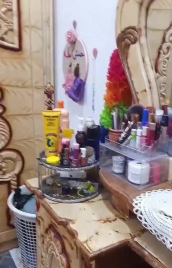 غرفه نوم سعرها 550وبيها مجال 
للاستفسار الاتصال على ***********
