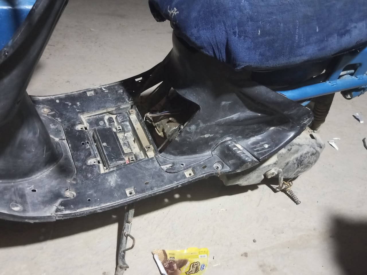 مكلف بل نشىر دراجة لبيع دراجة شغاله شراي بية خير ويدلللل...
واتساب ***********
