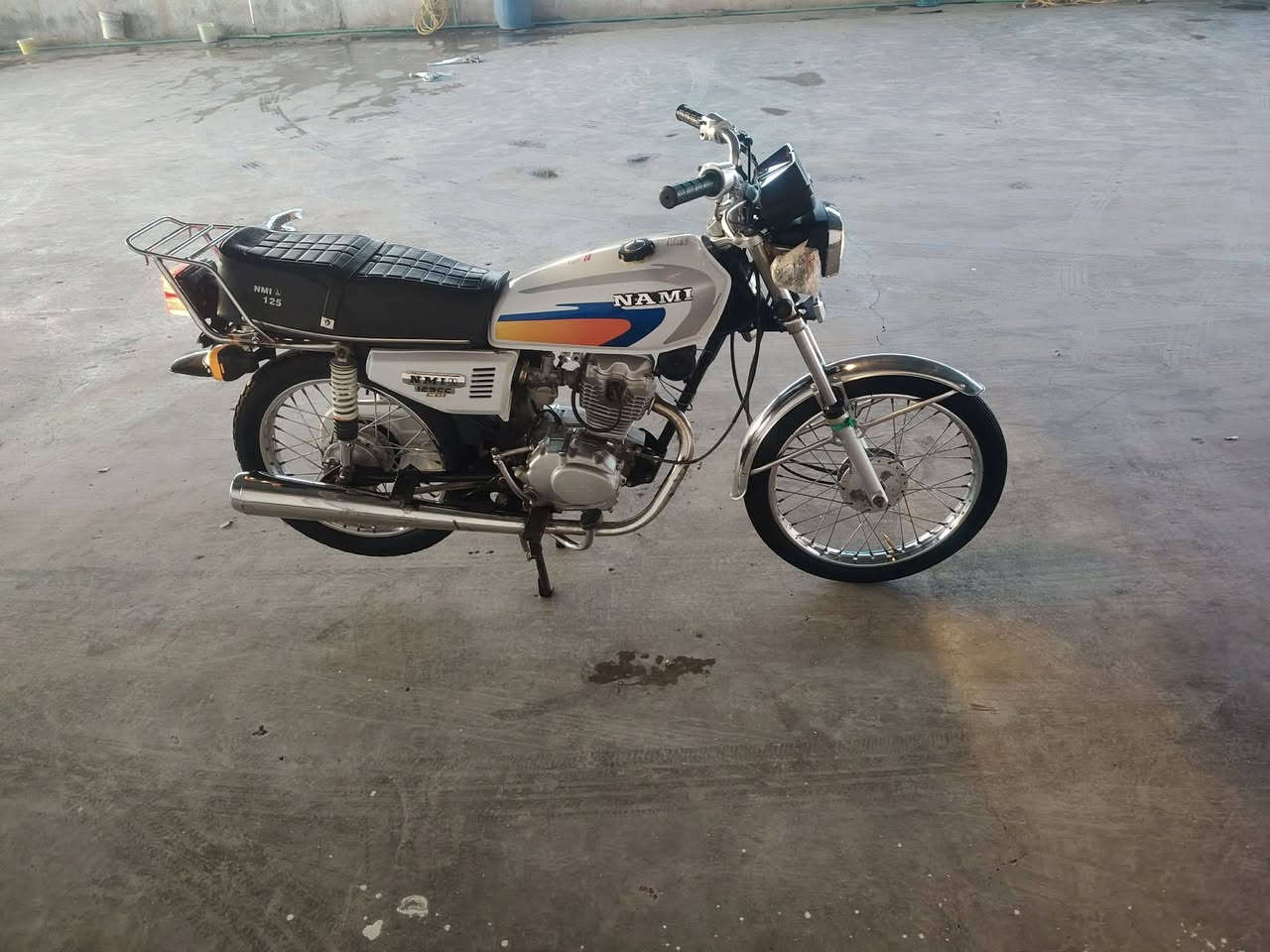 سلام عليكم دراجه لبيع اوراق سعره٥٥٠ هاذه رقمي***********
