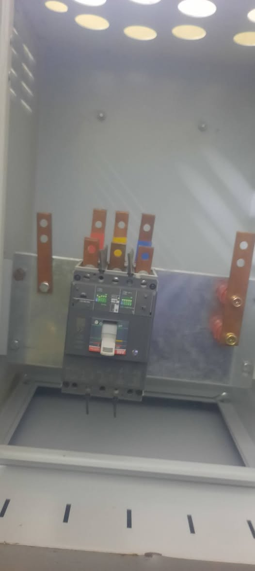 عندي هاذا صندوق معه قاطع دوره  ***********
