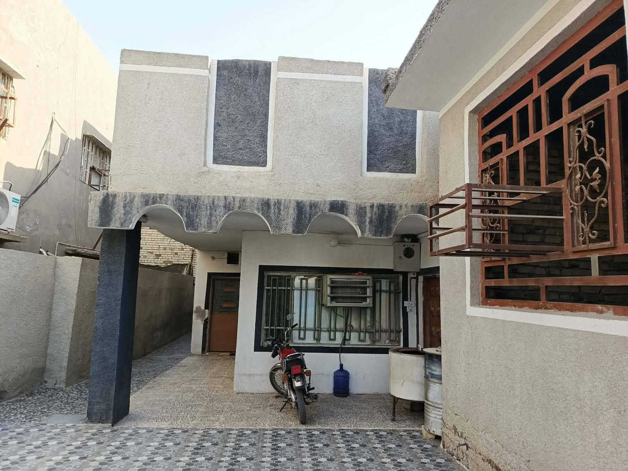 🔷 دار للبيع مع مشتمل هيكل
🔷الموقع : نادر الثانية خلف معمل النيسج مباشرةً
🔷المساحة 285 متر ، واجهة 15 متر , نزال 19 متر
🔷للأستفسار الاتصال على الرقم ☎ ***********
🔷او مراسلة الصفحة 📩
