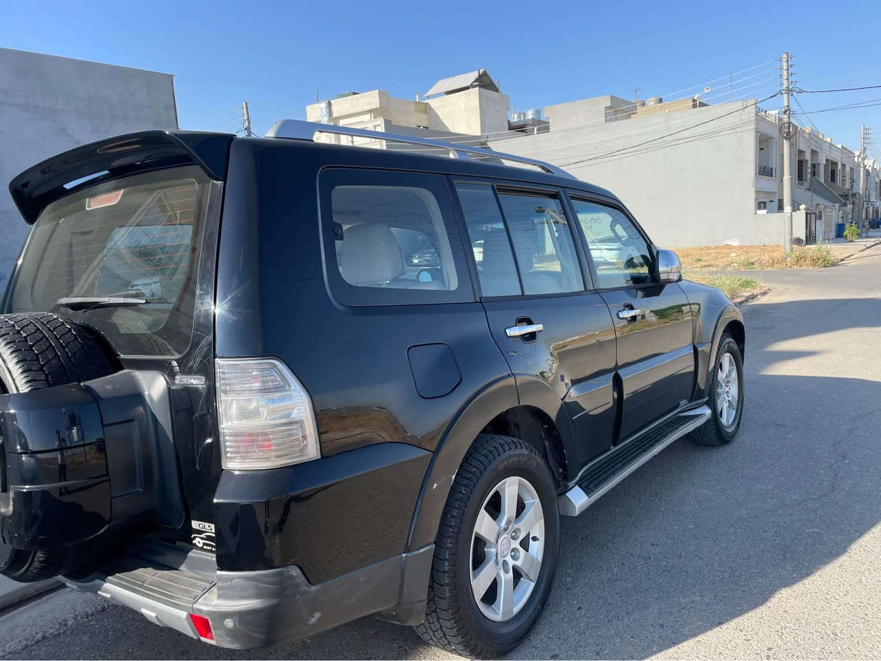 ميتسيوبوشى باجةرو موديل ٢٠٠٨ مةكينة ٣.٨ بى بوياغ هيج ليدراو و بوياغى نية ١٨٧هةزار رويشتووة سةنةوةي و رةقةمى نوية فول مواصفات سلايت كوشين سارد و گةرم ٣ ريز كوشين نرخى ١٣٥وةرةقة موبايل *********** أربيل, العراق
