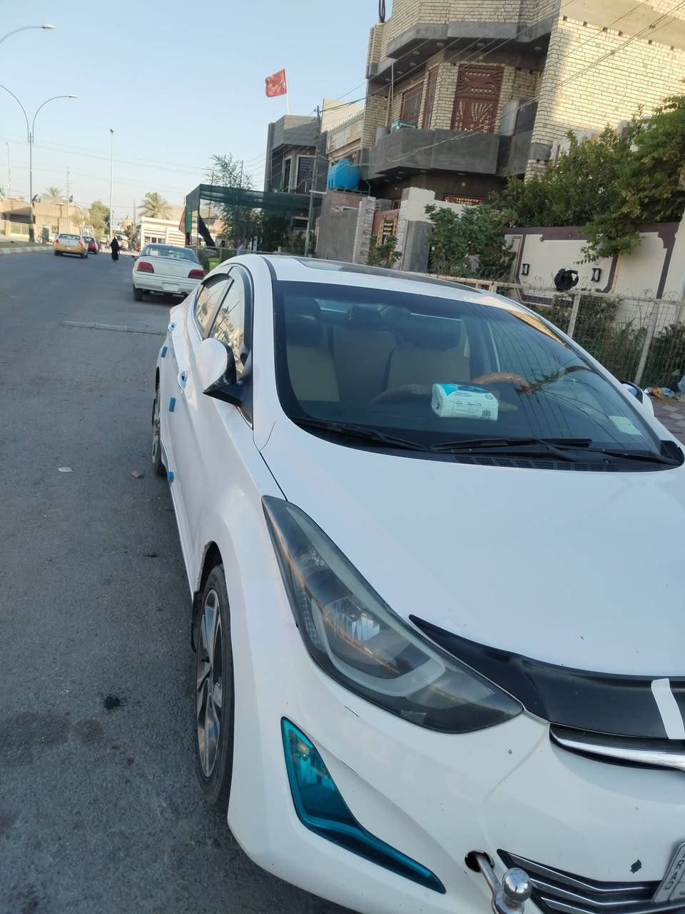 النترا 2014 خليجي شكل ١٦ فئة GLS
فول موصفات للأخير 1/1فول بصمة تشغيل بصمة أبواب بصمة جنطه فتحه بالقماره هوايه بيه مواصفات
محرك 2000 دوش المرغوب بوضع الشركة 
السياره جديده وجاهزه بدون اي نقص وسعرها مناسب 
رقم بغداد  بإسمي بية جاملغ الامامي رش فقط بدون دواخل
للاستفسار 
*********** .
