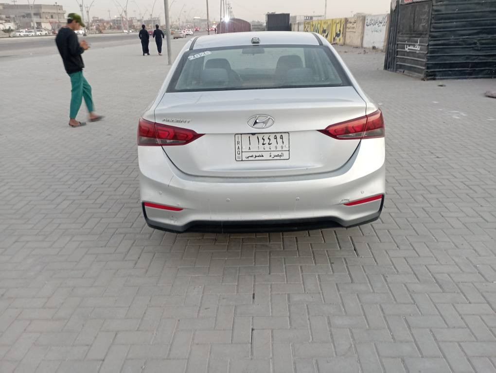 كسنت مديل 20 واردكوري بيهه رشات صبق  محرك وكير كفاله تخم تاير حداده جديده تبريد شقال رقم بصرة حرة ماشيه 78 جاهزه من كلشي سعر 88 بيهه مجال قليل رقم *********** البصرة, العراق
