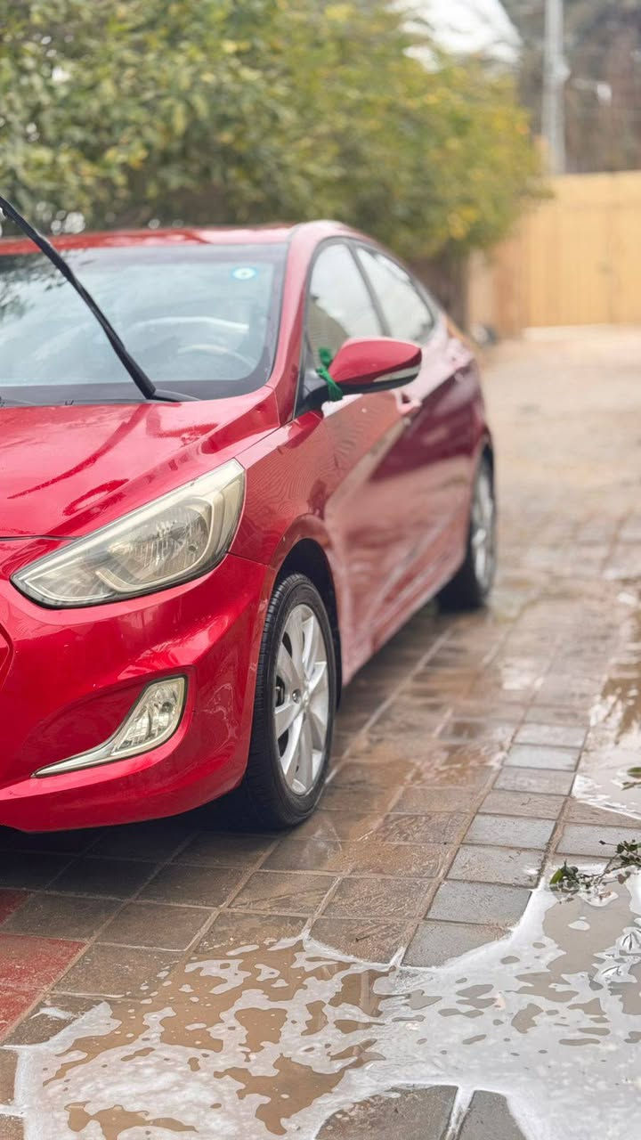 سلام عليكم اكسنت خليجي للبيع موديل 2018 جاهزه من كلشي مكينه 1600  مداور ثاني يوم بيه بيه فقط صبغ قطعتين بدون داخل السعر ١١٠ ***********
