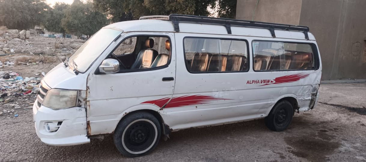 سلام عليكم كيه فتون  مديل ١٢ رقم انبار أحمر صدامي مصفره هيا غرامات عليها مليون وربع صاحبه موجود ماكينه جديده كير جديد اكسنت جديد دواخل نظيف حداديه جديده *********** رقم الاتصال العنوان بغداد زعفرانيه السعر 20
